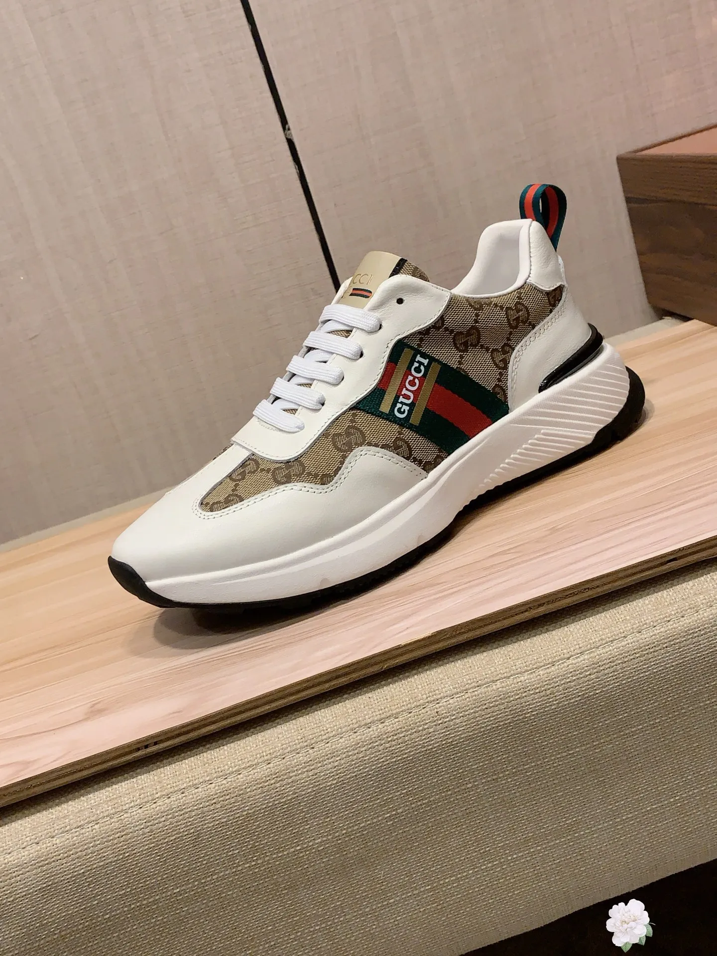 Men's men's shoes💰460💰💰🎩🎩[Lightning][Lightning] "Gucci*" The latest • popular casual shoes, top brand [seduce] luxury ~ purchasing agency, top ~ quality. [Strong] The upper is made of imported breathable cowhide with woven material ➕ breathable sheepskin feet (•) and fine workmanship. The original stylish and stylish soft rubber wear-resistant and non-slip outsole is light and comfortable on the feet. The real thing looks better when photographed. 010: Size: 38-44, 4️⃣ colors selected